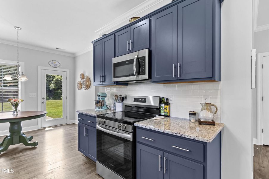 Functional & Stylish Layout