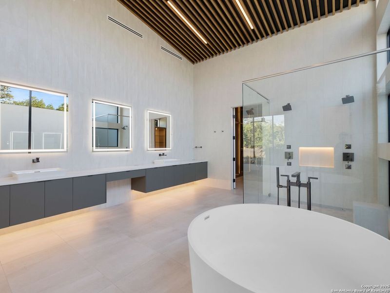 Image 56 of a home in .