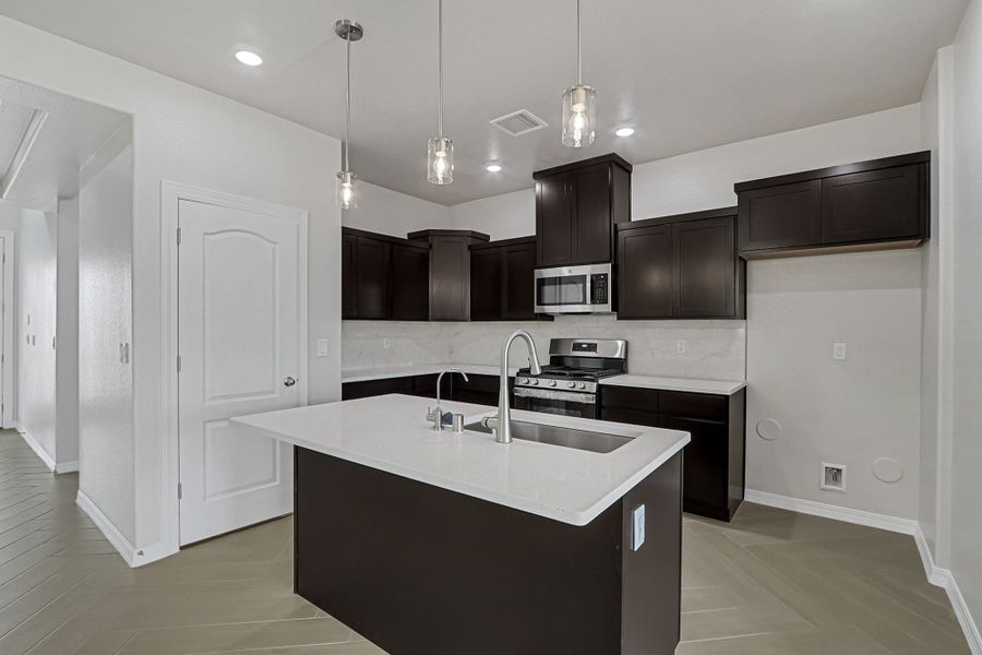 Furnished interior view inside a new home in Emerald Estates, Horizon City (Image 8). Furnished interior view inside a new home in Emerald Estates, Horizon City (Image 8).