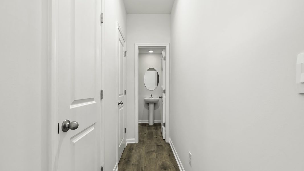 Spacious, unfurnished interior of a new home in Forest Creek, Winston-Salem (Image 14).