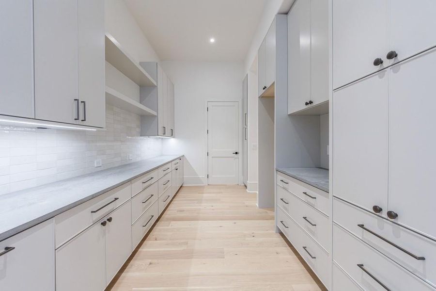 Furnished interior view inside a new home in , Atlanta (Image 44). Furnished interior view inside a new home in , Atlanta (Image 44).