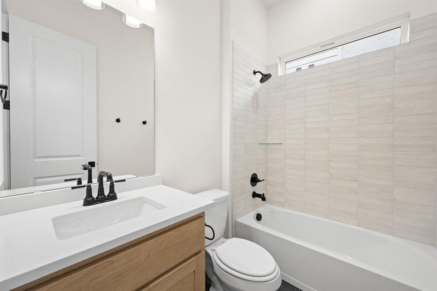 460 Shadowfax- Bathroom-1