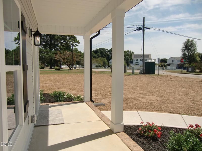 exterior (10) exterior (10)