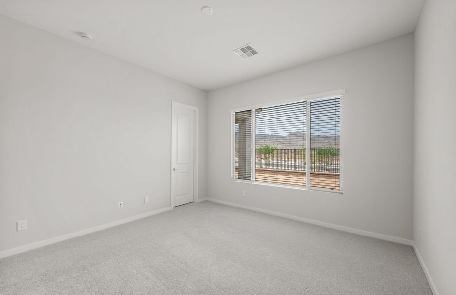 Spacious, unfurnished interior of a new home in Regent Hills - Meadow Series, Buckeye (Image 22). Spacious, unfurnished interior of a new home in Regent Hills - Meadow Series, Buckeye (Image 22).