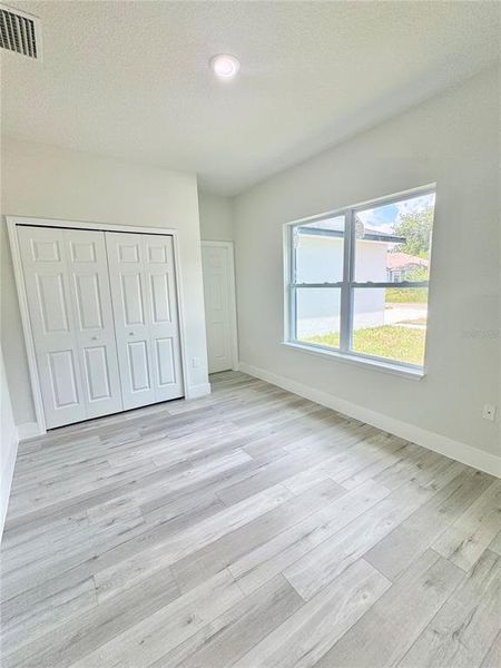 Spacious, unfurnished interior of a new home in , Palm Bay (Image 32).