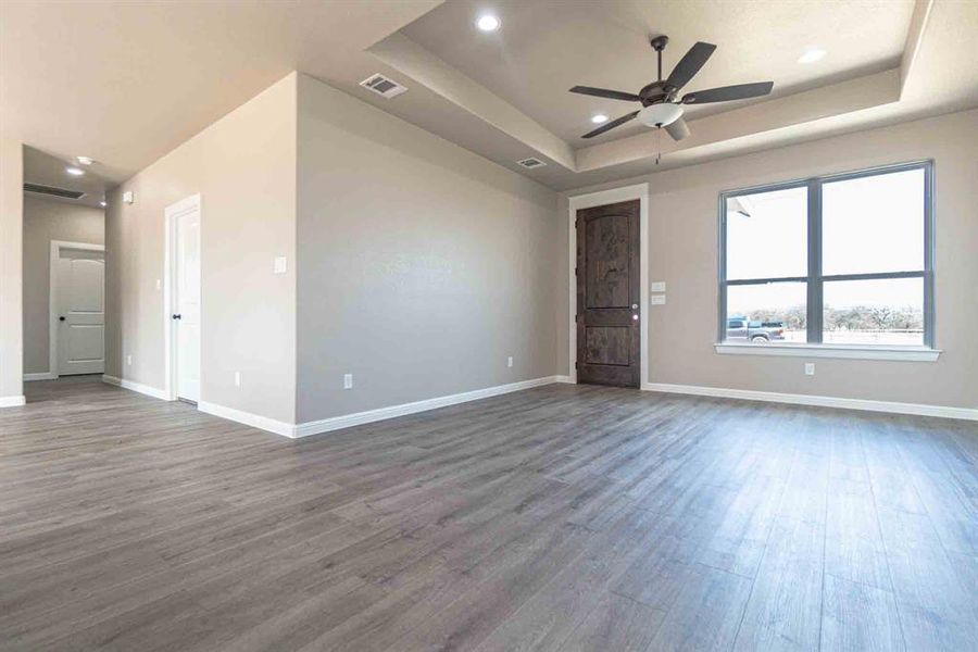 Spacious, unfurnished interior of a new home in , Granbury (Image 20). Spacious, unfurnished interior of a new home in , Granbury (Image 20).
