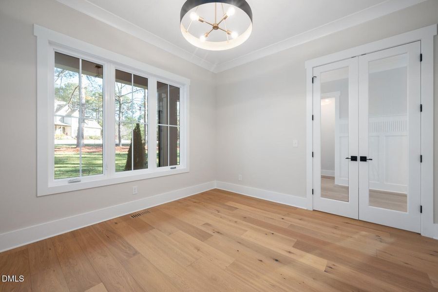 8017 Bud Morris (4) 8017 Bud Morris (4)