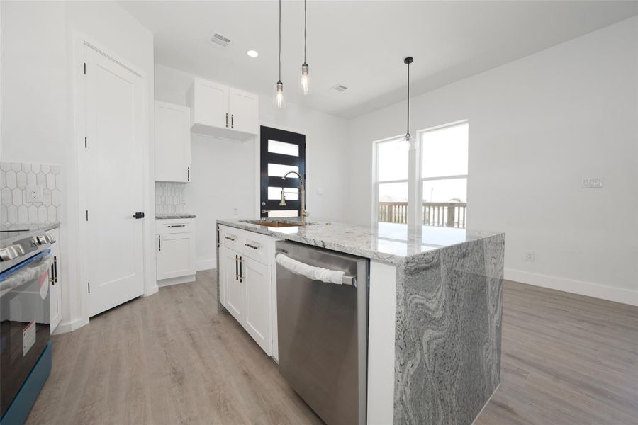 Furnished interior view inside a new home in , Palacios (Image 6).