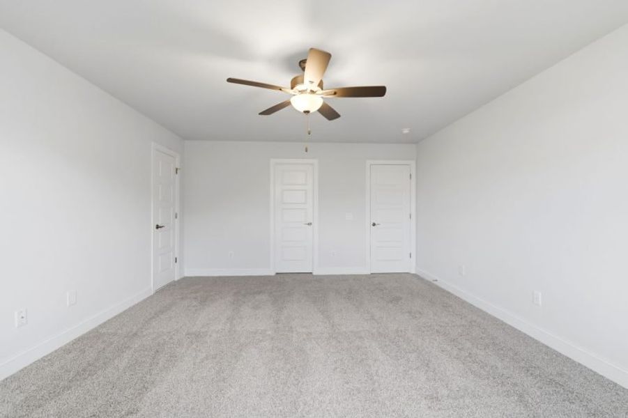 Spacious, unfurnished interior of a new home in Weybridge, Burlington (Image 68).