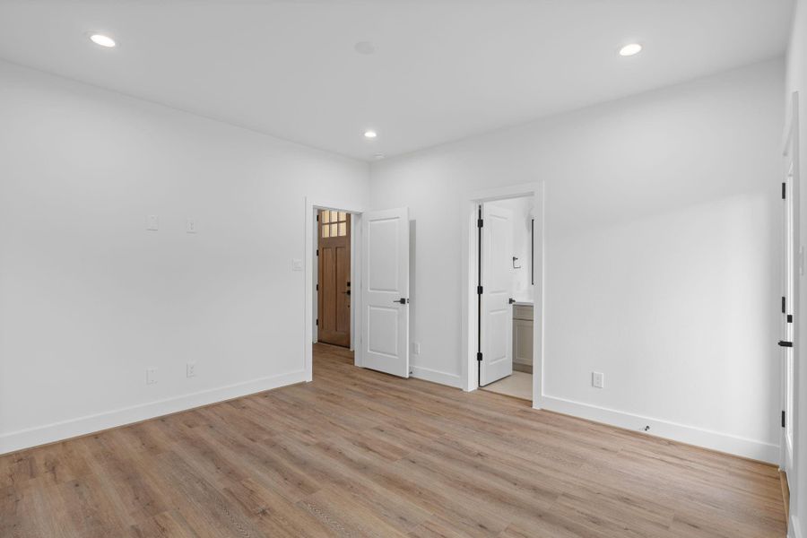 Spacious, unfurnished interior of a new home in , Houston (Image 31). Spacious, unfurnished interior of a new home in , Houston (Image 31).
