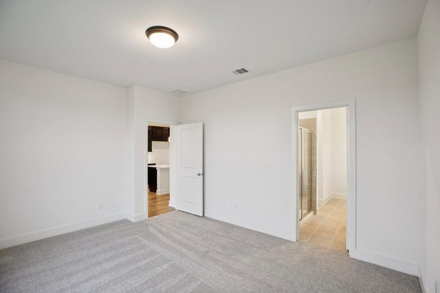 21607 Berry Crest Ln Primary Bed