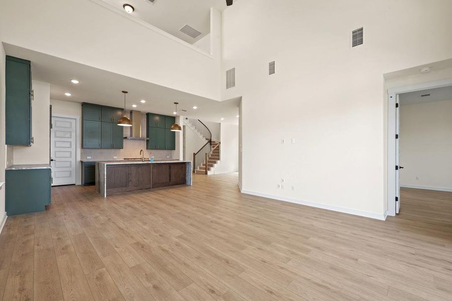 Spacious, unfurnished interior of a new home in Wolf Ranch, Georgetown (Image 33). Spacious, unfurnished interior of a new home in Wolf Ranch, Georgetown (Image 33).