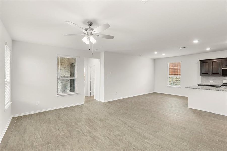 06. 2500 McNally - Family (3)