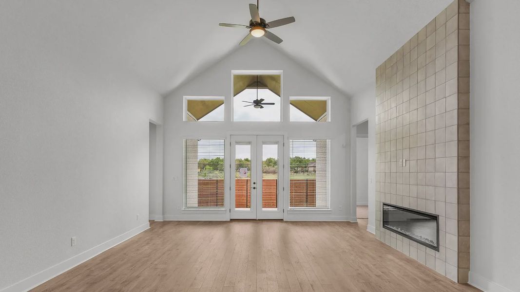 Spacious, unfurnished interior of a new home in The Grove at Blackhawk, Pflugerville (Image 17).