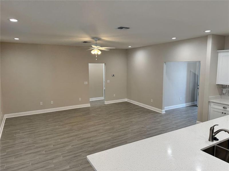 Spacious, unfurnished interior of a new home in , Dade City (Image 47). Spacious, unfurnished interior of a new home in , Dade City (Image 47).