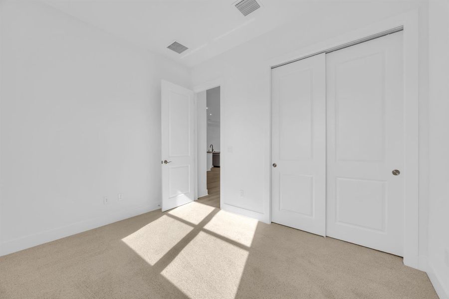 Spacious, unfurnished interior of a new home in Cove Royale, Stuart (Image 23). Spacious, unfurnished interior of a new home in Cove Royale, Stuart (Image 23).