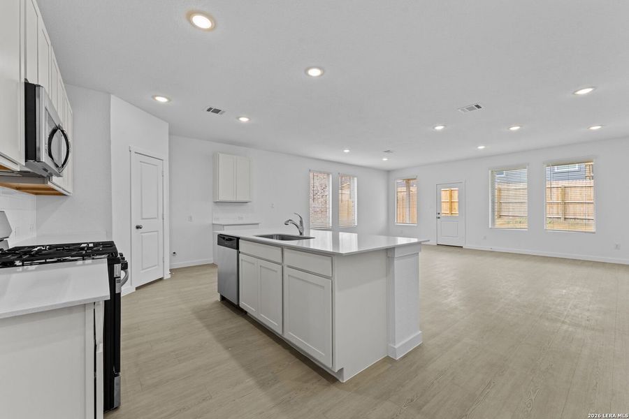 Furnished interior view inside a new home in Grace Valley, Marion (Image 8).