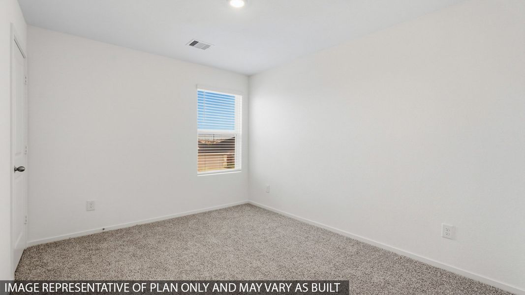 Spacious, unfurnished interior of a new home in Silverthorne, Conroe (Image 17). Spacious, unfurnished interior of a new home in Silverthorne, Conroe (Image 17).