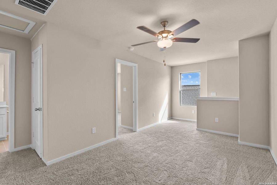 Spacious, unfurnished interior of a new home in Garden Grove, San Antonio (Image 25). Spacious, unfurnished interior of a new home in Garden Grove, San Antonio (Image 25).