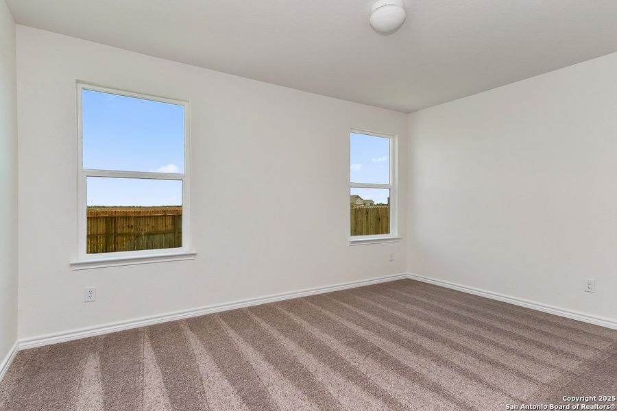 Spacious, unfurnished interior of a new home in Woodside Farms, Seguin (Image 2).
