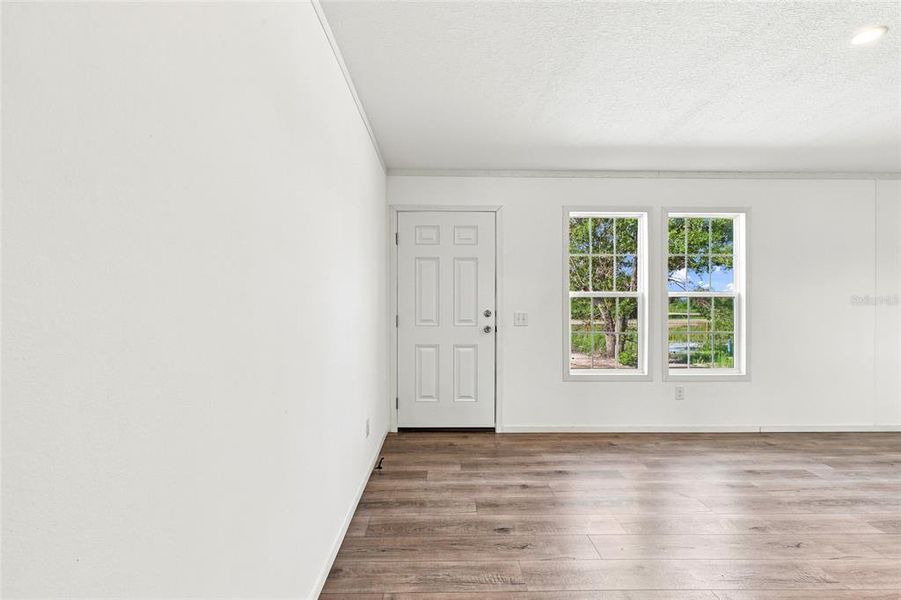Spacious, unfurnished interior of a new home in , Okeechobee (Image 15).
