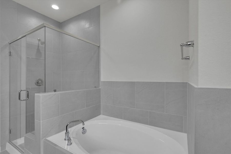 Image 30 of a home in Lago Mar 50' & 55'. Image 30 of a home in Lago Mar 50' & 55'.