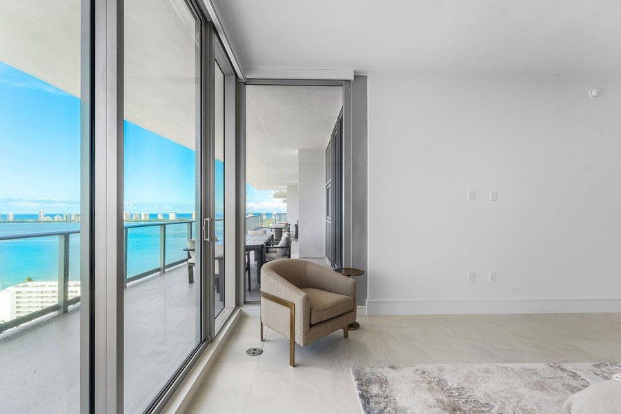 028-220LakeShoreDrive-2109-LakePark-FL-3