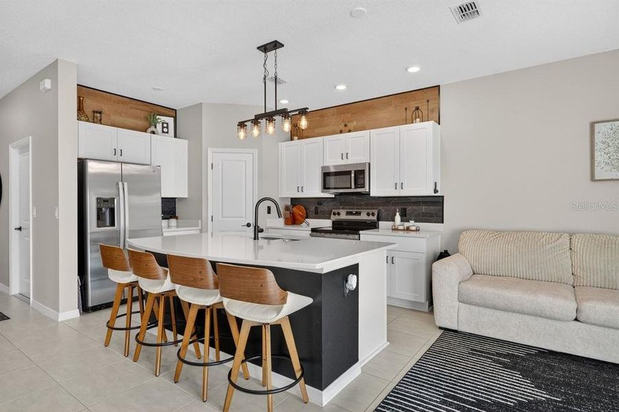 Furnished interior view inside a new home in , Edgewater (Image 7).