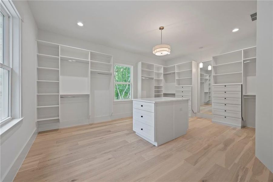 Spacious, unfurnished interior of a new home in , Dacula (Image 68). Spacious, unfurnished interior of a new home in , Dacula (Image 68).