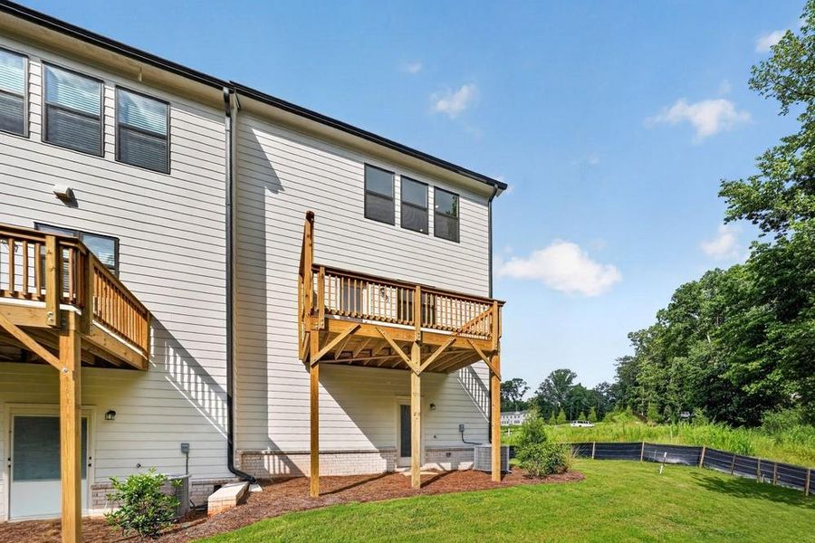 Exterior details and patio area of a home in Rosewood Farm, Lawrenceville (Image 4).