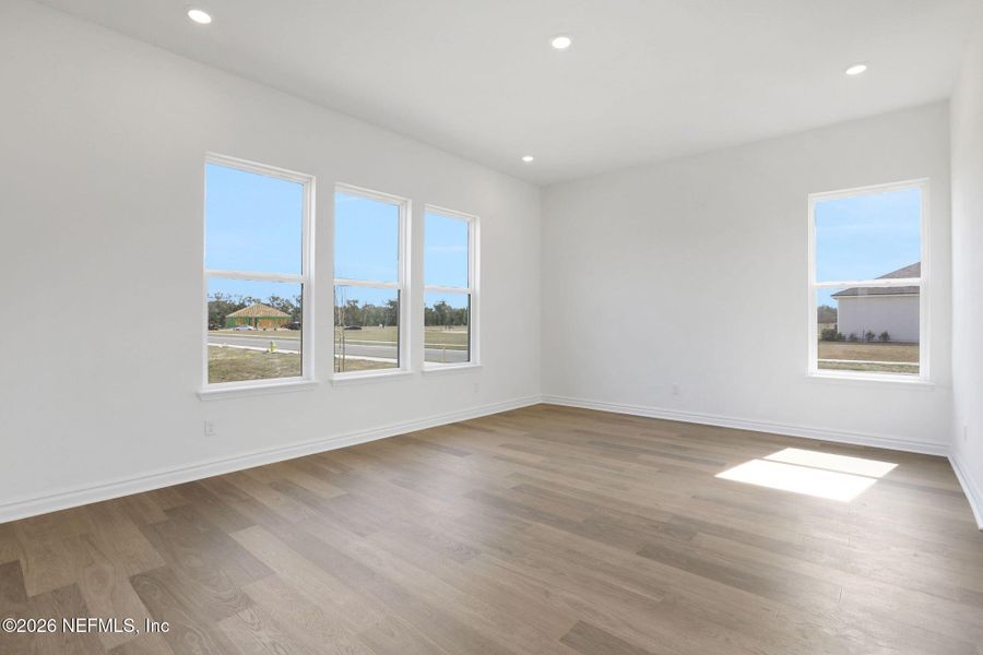 Spacious, unfurnished interior of a new home in Veranda Bay, Flagler Beach (Image 19).