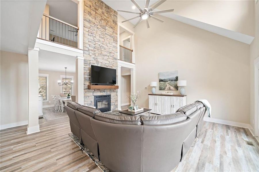 Furnished interior view inside a new home in , Waleska (Image 6).