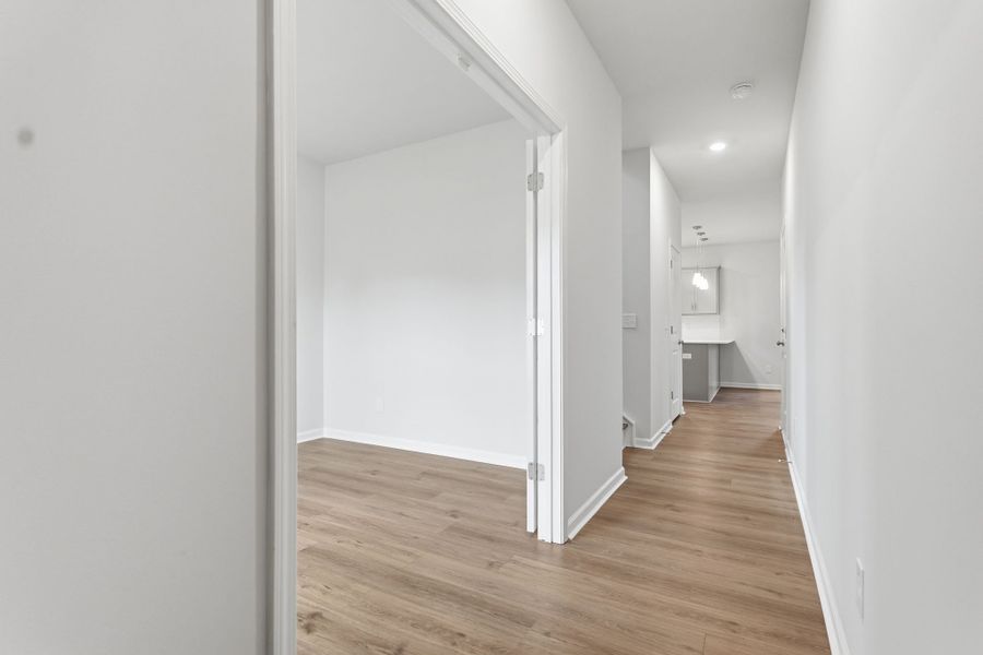 Spacious, unfurnished interior of a new home in Piper Creek, Newton (Image 13). Spacious, unfurnished interior of a new home in Piper Creek, Newton (Image 13).