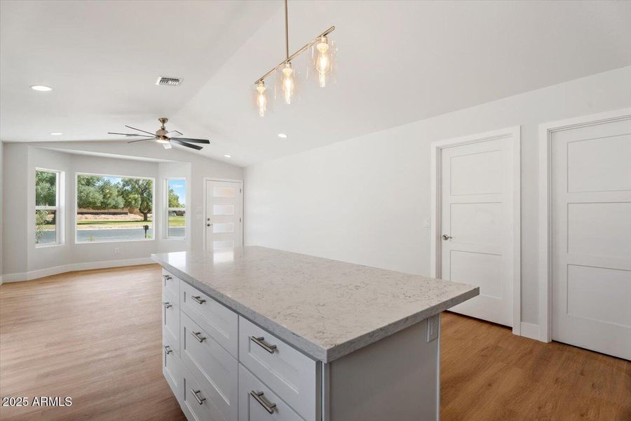 11-A7C08690 11-A7C08690