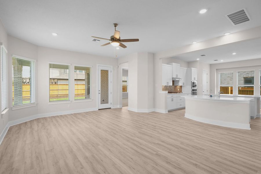 Representative unfurnished interior of a home built from the Archer by Chesmar Homes in Santa Rita Ranch, Liberty Hill (Image 6).
