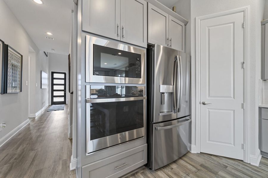 Representative furnished interior of a home built from the Duets D417 by Landon Homes in Lexington Frisco, Frisco (Image 27).