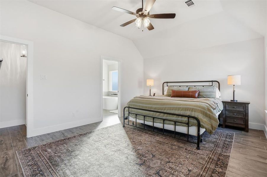 Primary Bedroom 17x13