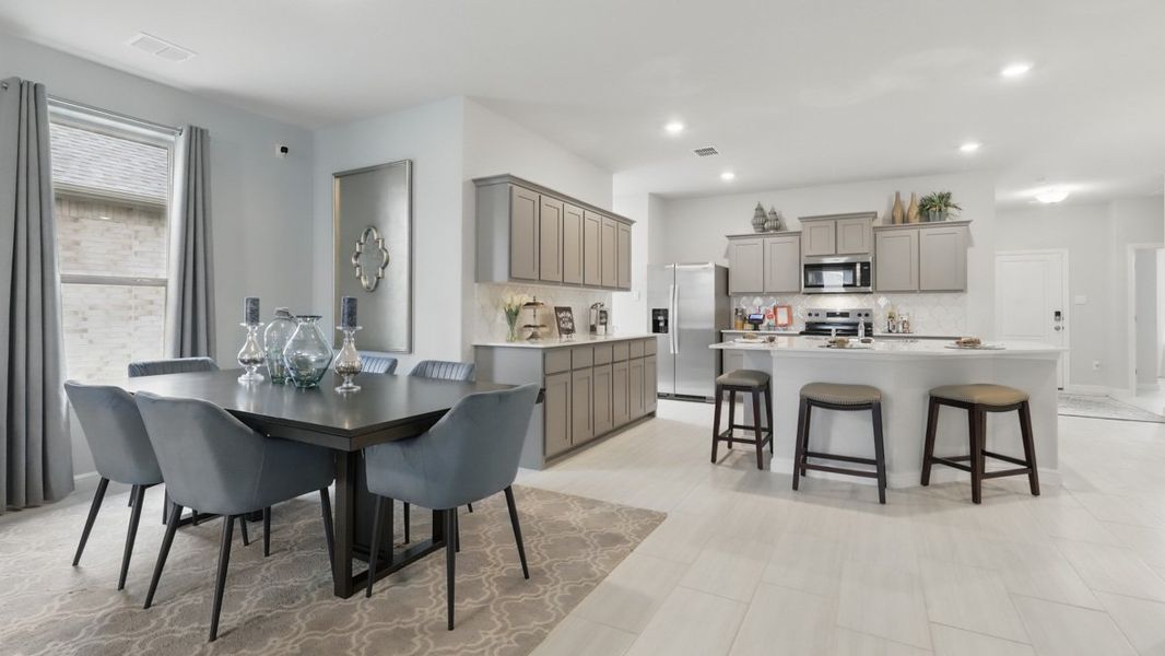 Furnished interior view inside a new home in Vista Park, Decatur (Image 12).