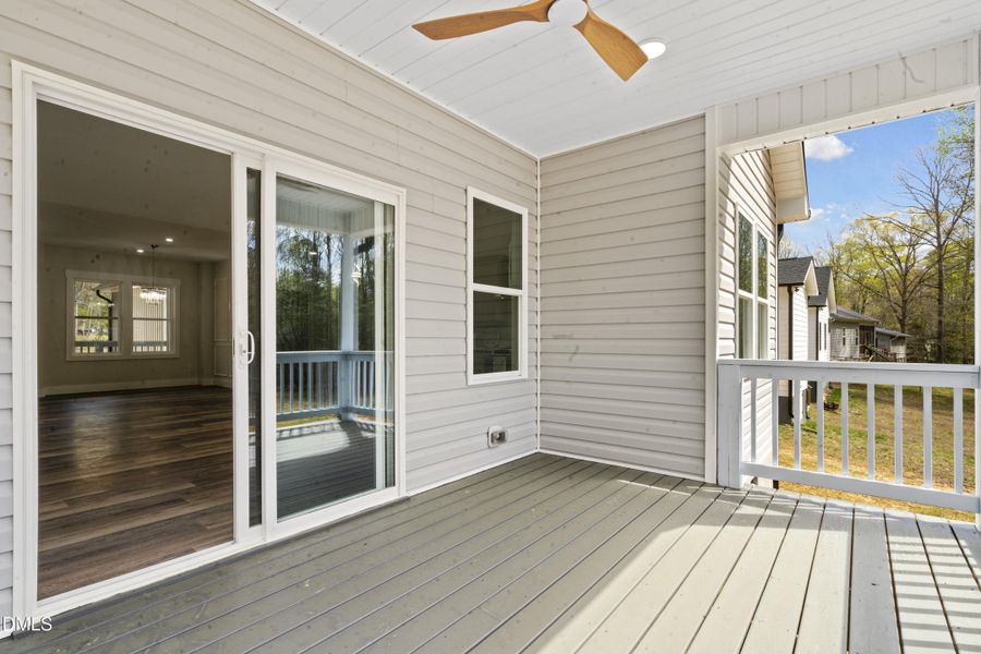 Covered porch Covered porch