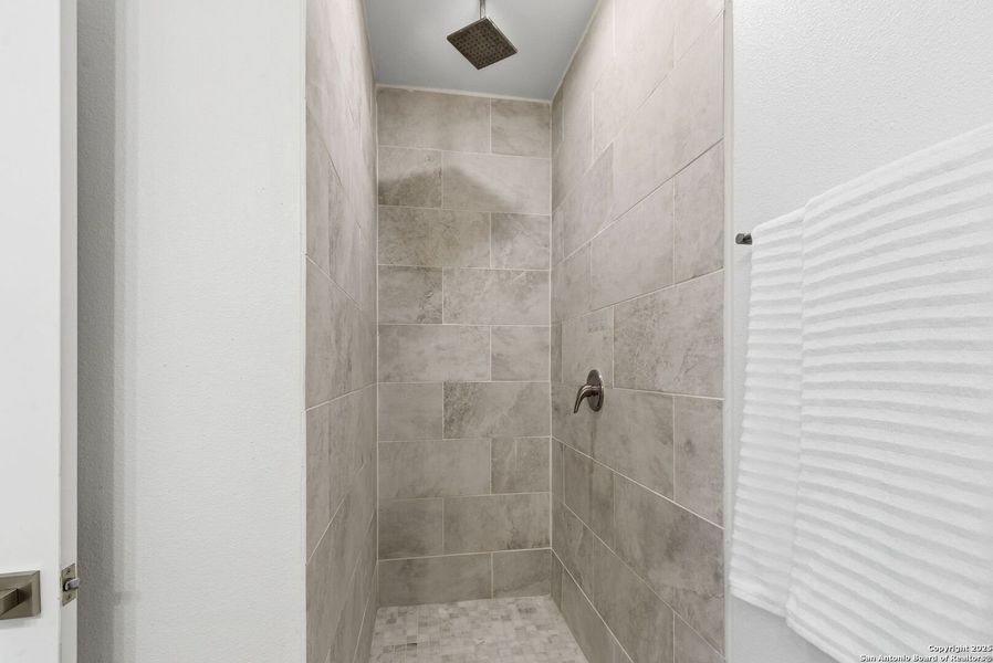 Close-up of interior finishes inside a home in , San Antonio (Image 16).