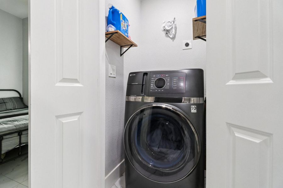 Image 25 of a home in .