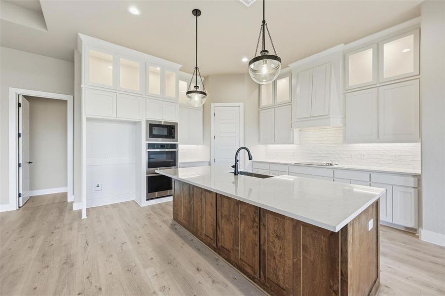 Furnished interior view inside a new home in Coyote Crossing, Godley (Image 8).