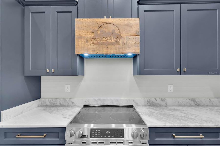 Close-up of interior finishes inside a home in , Sumterville (Image 13). Close-up of interior finishes inside a home in , Sumterville (Image 13).