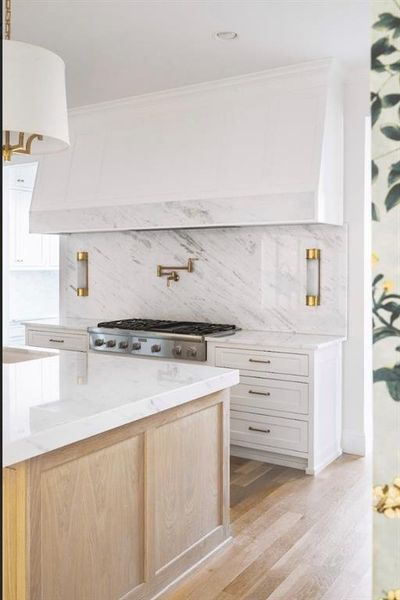 Furnished interior view inside a new home in , Dallas (Image 7).