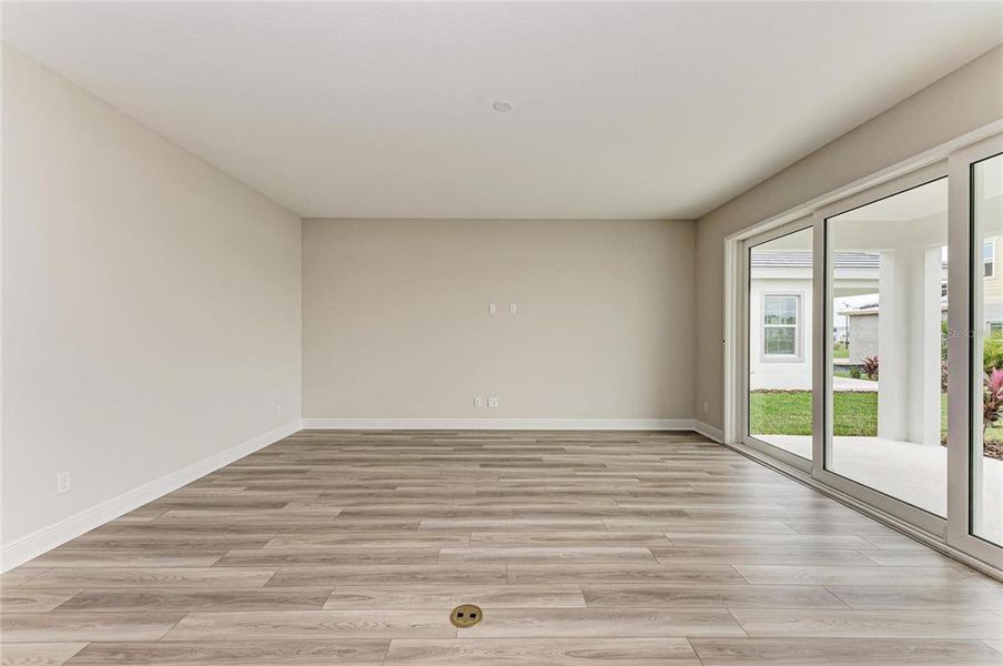 Spacious, unfurnished interior of a new home in Mirada, San Antonio (Image 31).