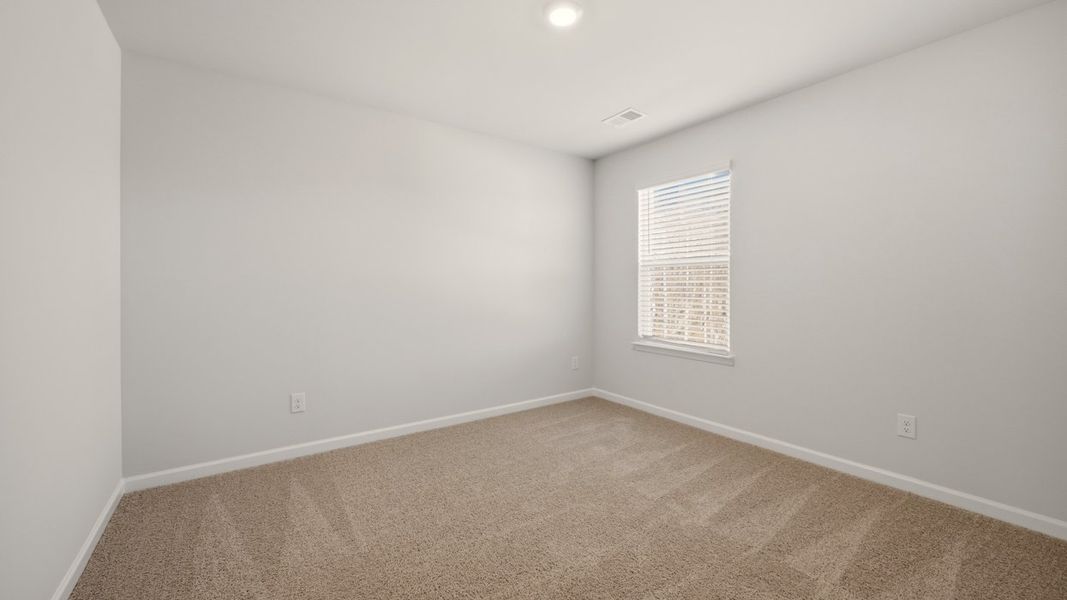 Spacious, unfurnished interior of a new home in Poplar Preserve, Newnan (Image 27).