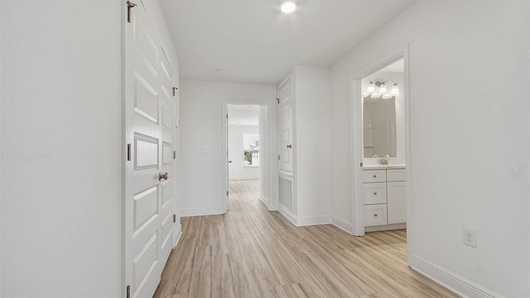 Representative unfurnished interior of a home built from the Monroe by D.R. Horton in Sanctuary Beach, Panama City Beach (Image 39).