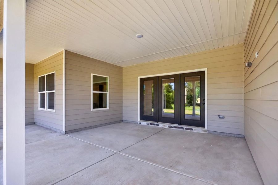 Exterior details and patio area of a home in Hwy 16 South - Carrollton, Carrollton (Image 4).