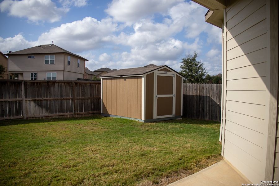 Exterior details and patio area of a home in Rhine Valley, Schertz (Image 3).