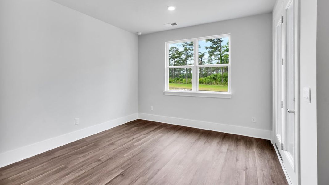 Spacious, unfurnished interior of a new home in Magnolia Ridge at Blake Farm, Wilmington (Image 24).